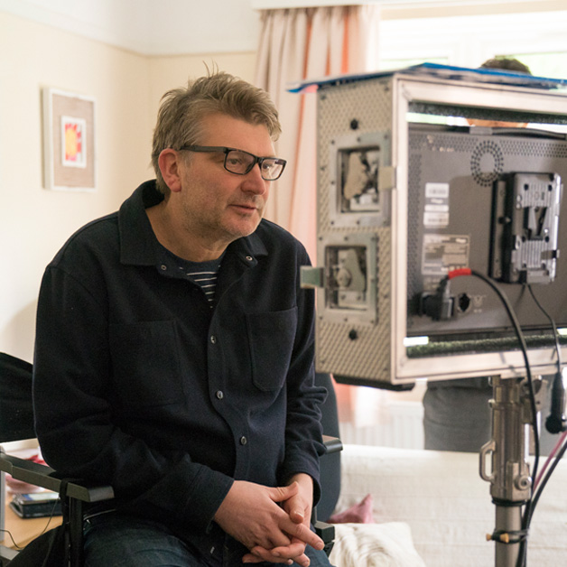 ピーター・カッタネオ監督